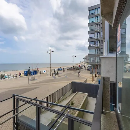 Appartamento Flat In Nieuwpoort With Stunning Sea View, Cleaning Included Middelkerke