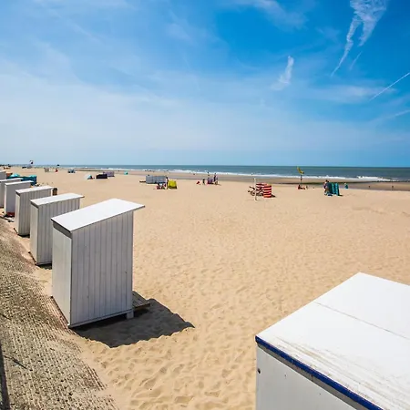 Flat In Nieuwpoort With Stunning Sea View, Cleaning Included *
